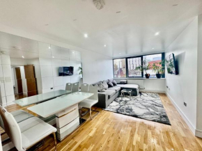 Luxury 2 BED Entire Apartment-Near Tube & Shopping centre